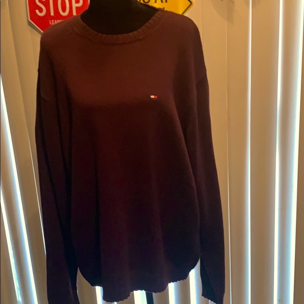 Tommy Hilfiger crew neck sweater- size Large